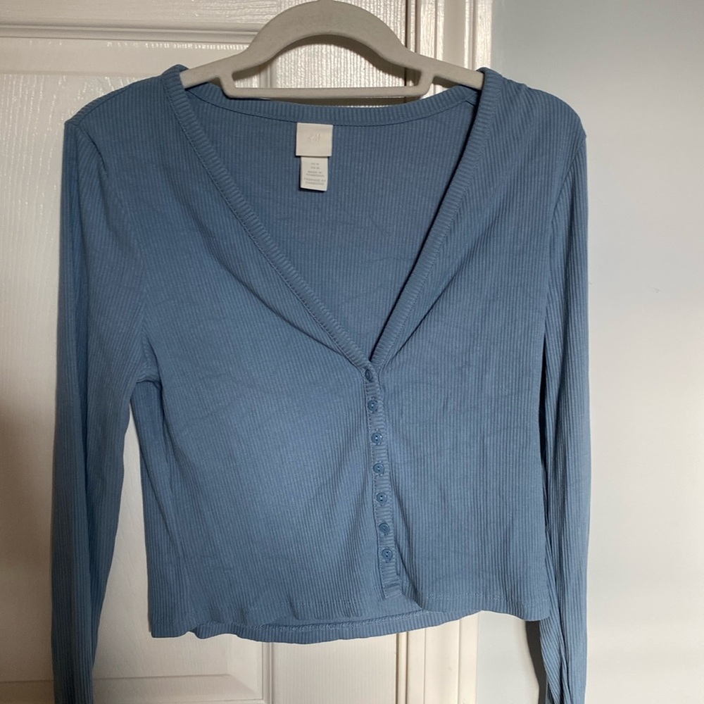 H&M button up shirt